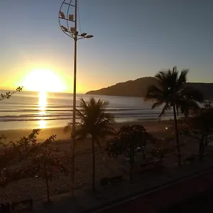 Apto. Beira Mar Em Bal. Camboriu , Balneário Camboriú Brasil